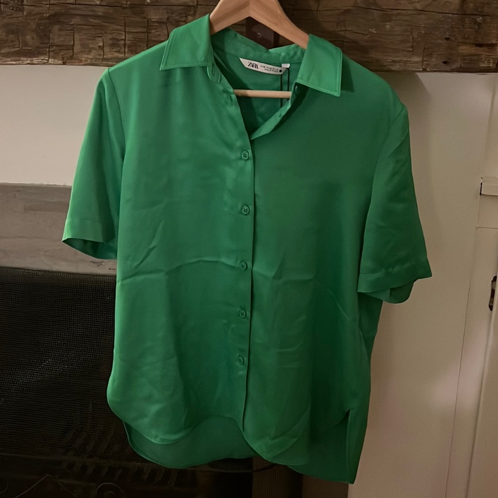 ZARA top. NWT